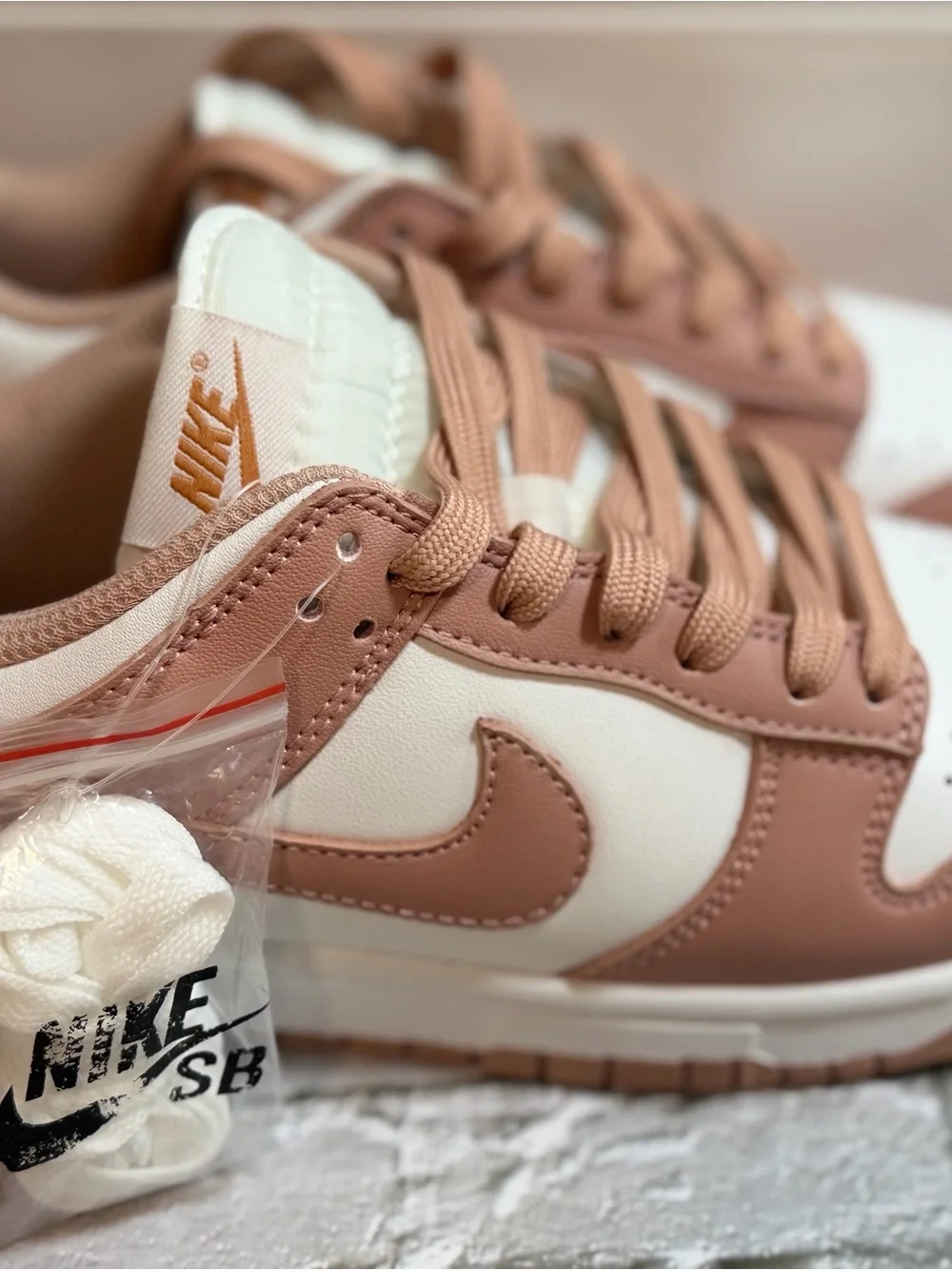 Nike stylish low